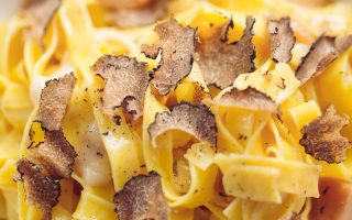 Nidi di tagliatelle al forno