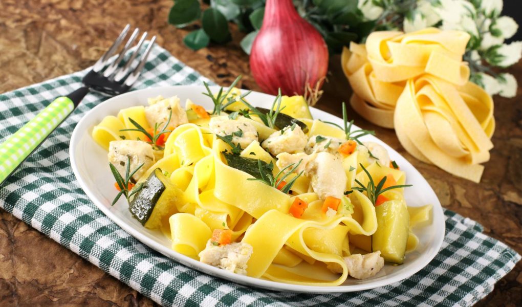 Pasta zucchine e tonno