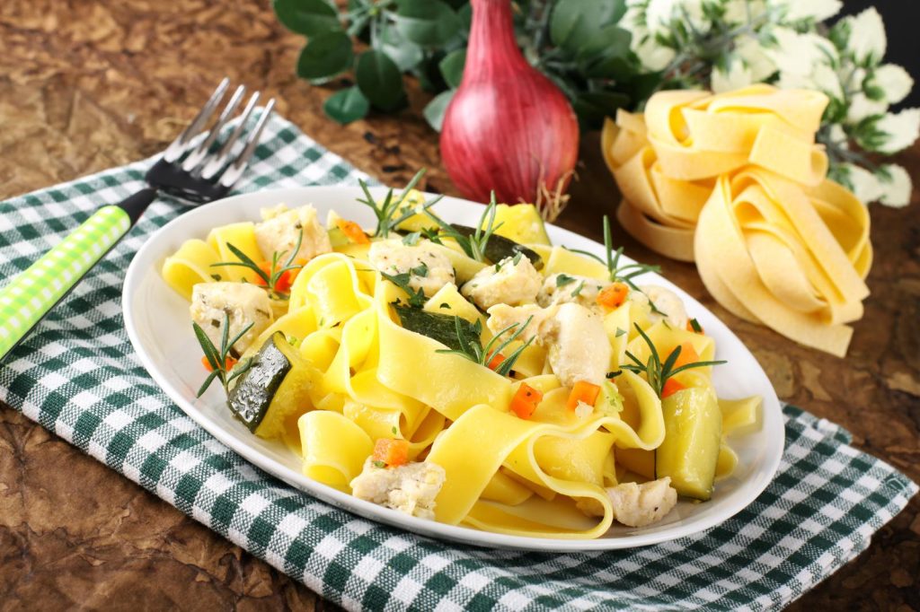 Pasta zucchine e tonno