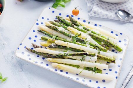 Asparagi bolliti