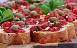 Bruschette al pomodoro