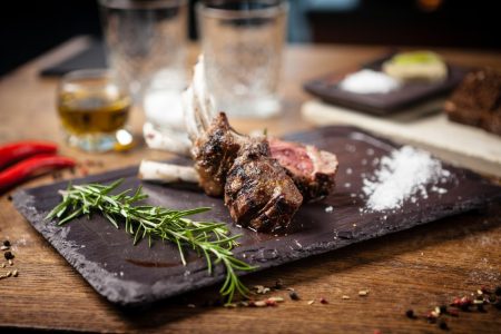 Cosciotto di agnello al forno