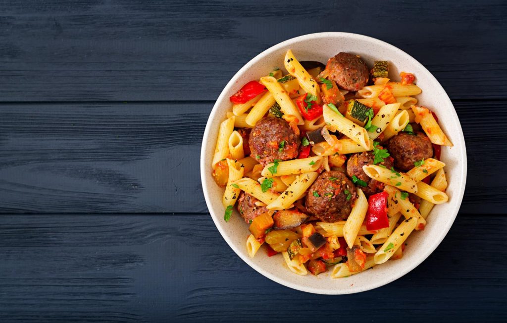 Pasta con melanzane e pomodorini