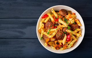 Pasta con melanzane e pomodorini