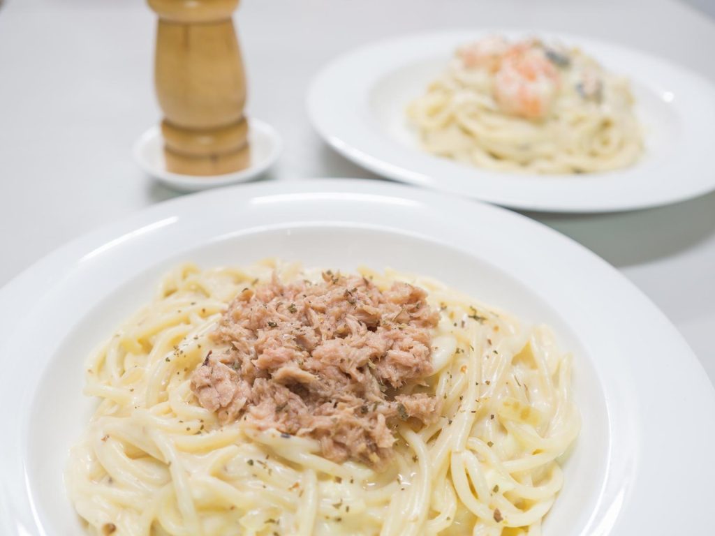 Pasta panna e tonno