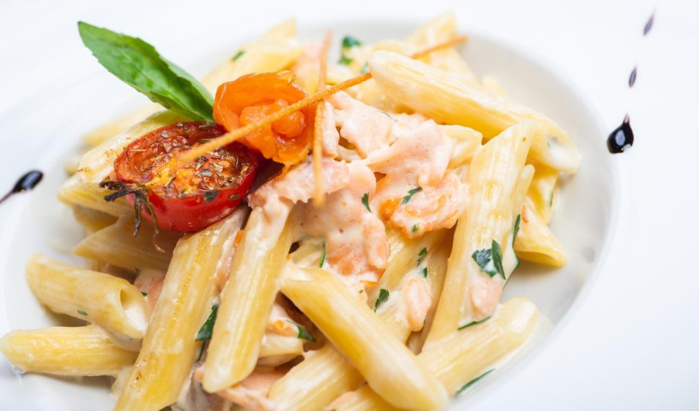 Pasta salmone e pomodorini