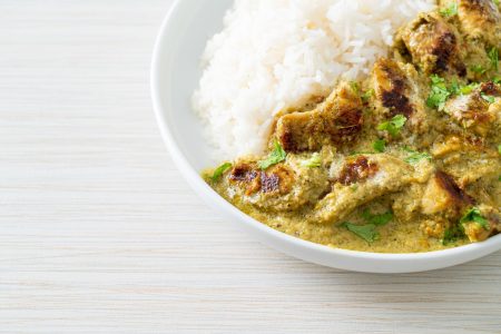Pollo allo yogurt
