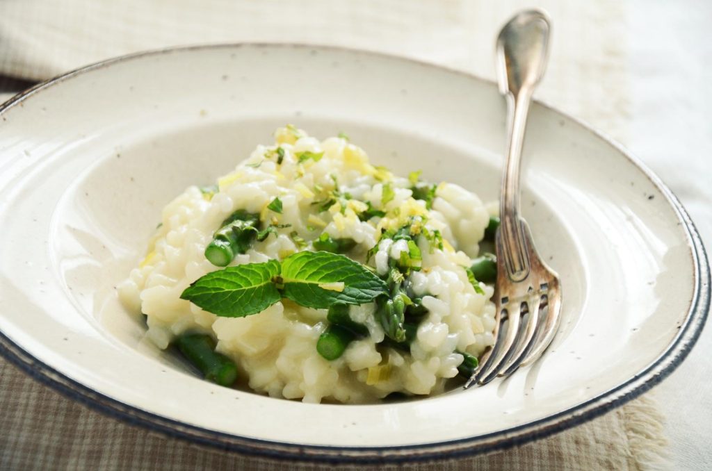 Risotto con asparagi selvatici