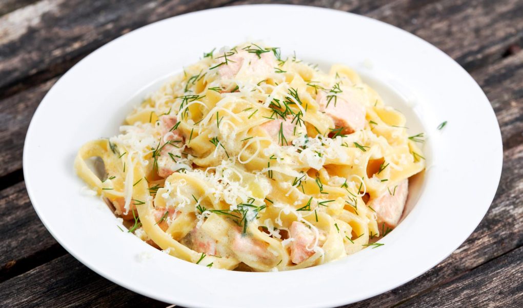 Tagliatelle al salmone