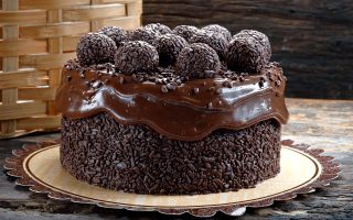Torta al cioccolato con cuore morbido