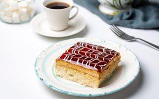 Torta con latte condensato