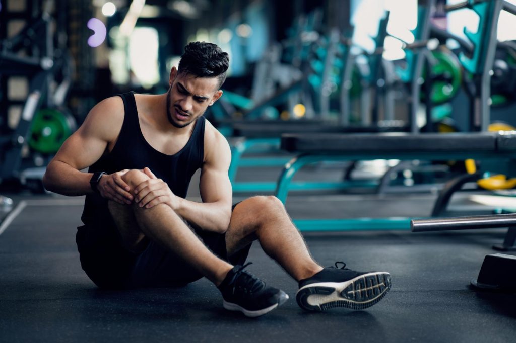 Leg curl in piedi