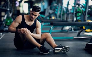 Leg curl in piedi